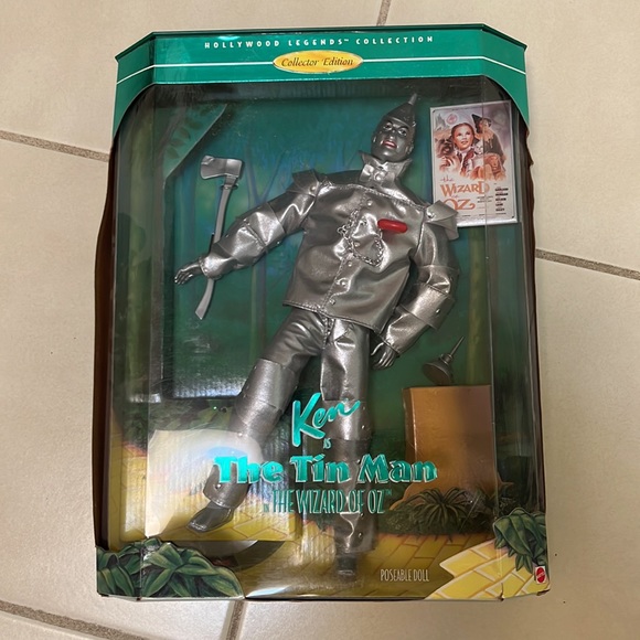 New In Box Collectors Edition Wizard of Oz Barbie Set - Picture 4 of 6